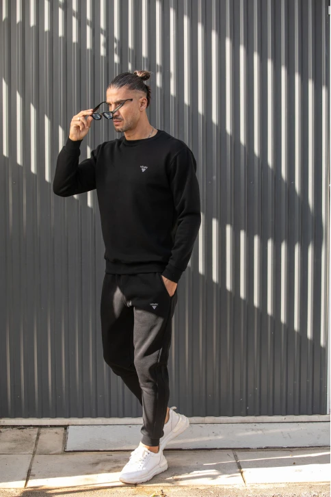 Χρώμα: ΜΑΥΡΟ